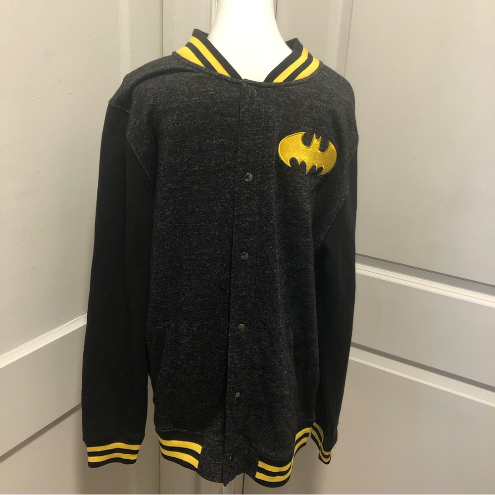 Batman men’s button down sweater jacket size large